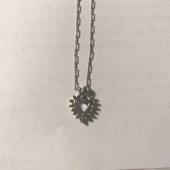 🎉5 for $10- Sterling silver necklace with heart pendant - Picture 1 of 5